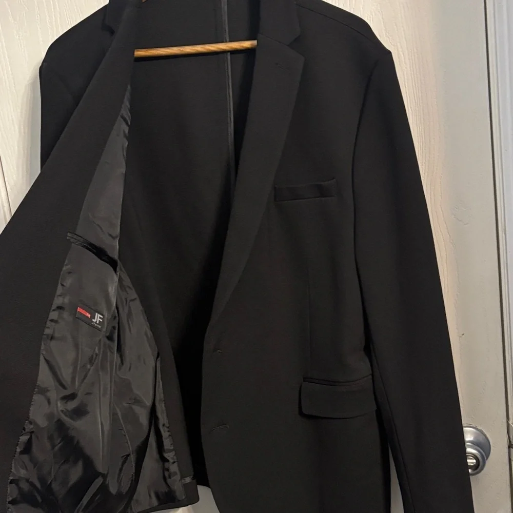 JF J.Ferrar Men's Sleek Black Blazer